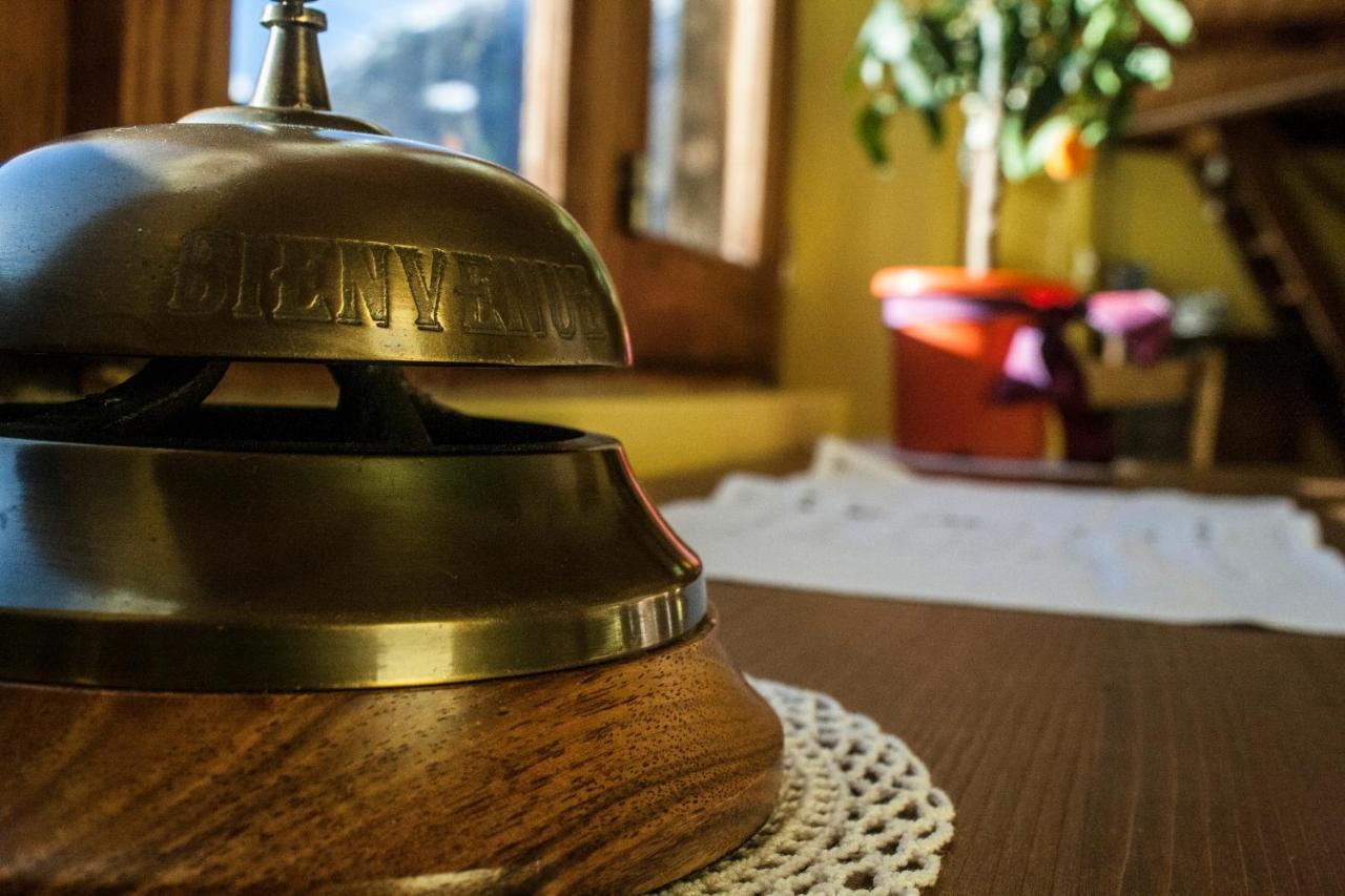 B&B Casa Quaroni Anzino ภายนอก รูปภาพ