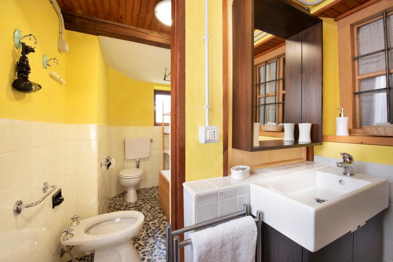 B&B Casa Quaroni Anzino ภายนอก รูปภาพ