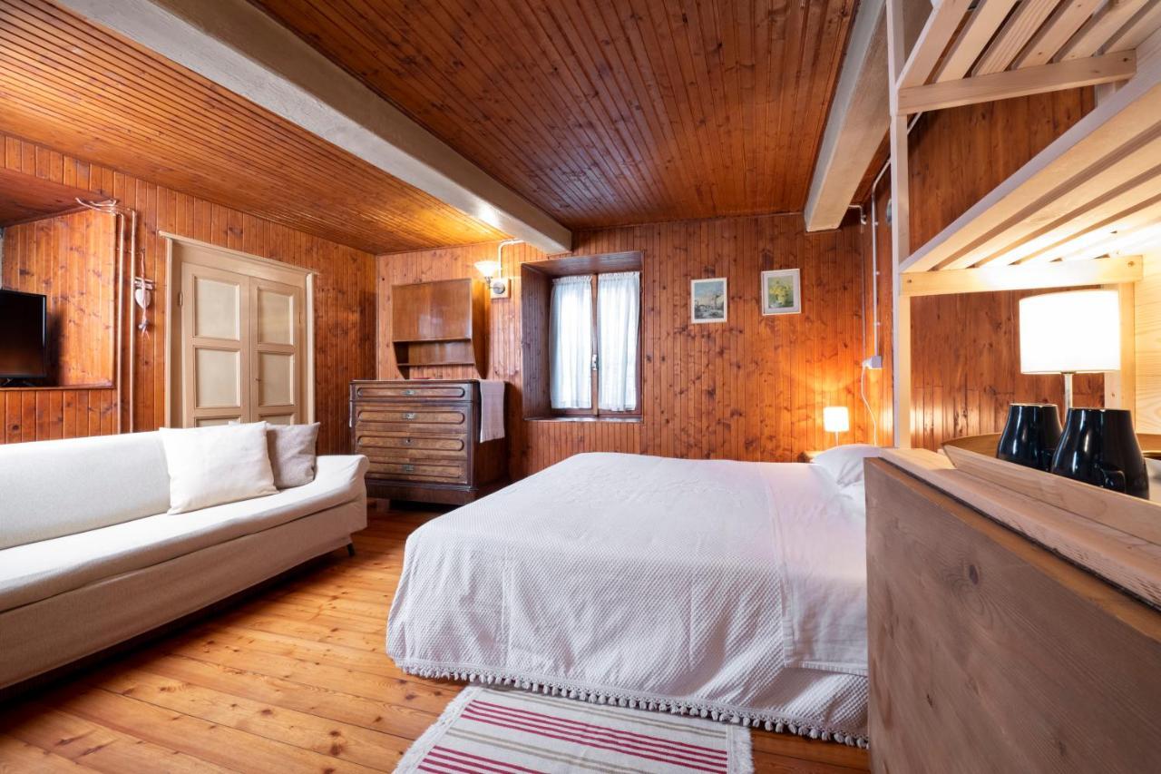 B&B Casa Quaroni Anzino ภายนอก รูปภาพ