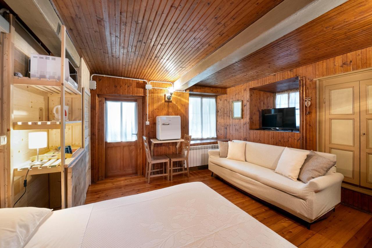 B&B Casa Quaroni Anzino ภายนอก รูปภาพ